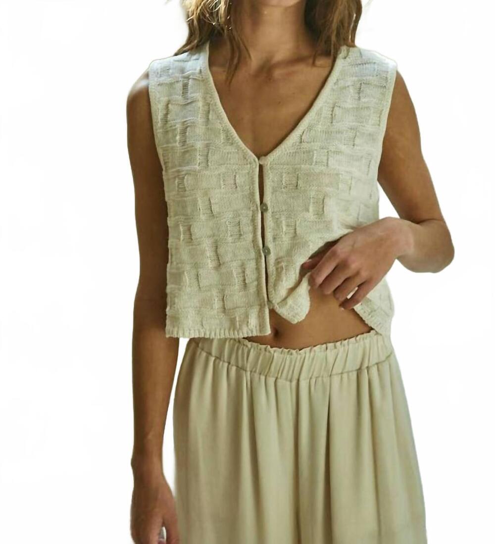 NEW BY TOGETHER women's monroe button front sweater vest in off white